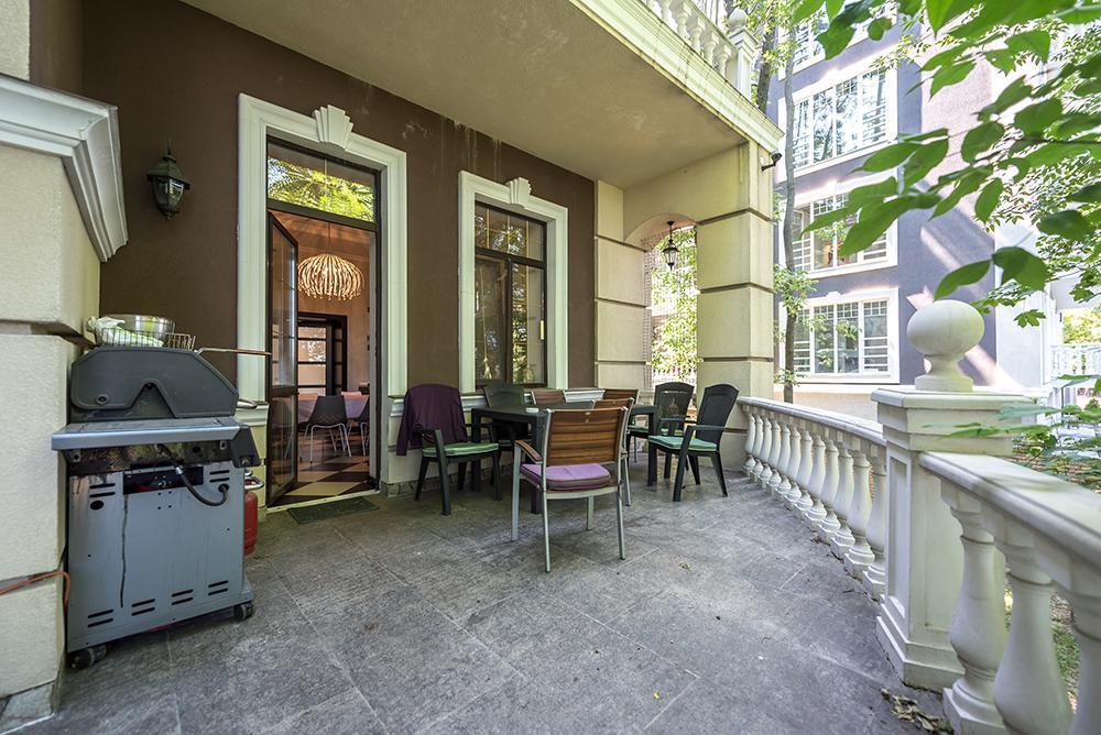 Отель Whippet House Киев Экстерьер фото