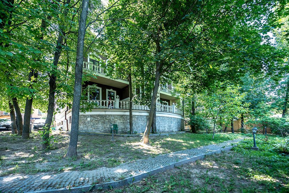Отель Whippet House Киев Экстерьер фото